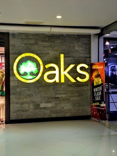 Oaks Clothing Outlet - Image 1